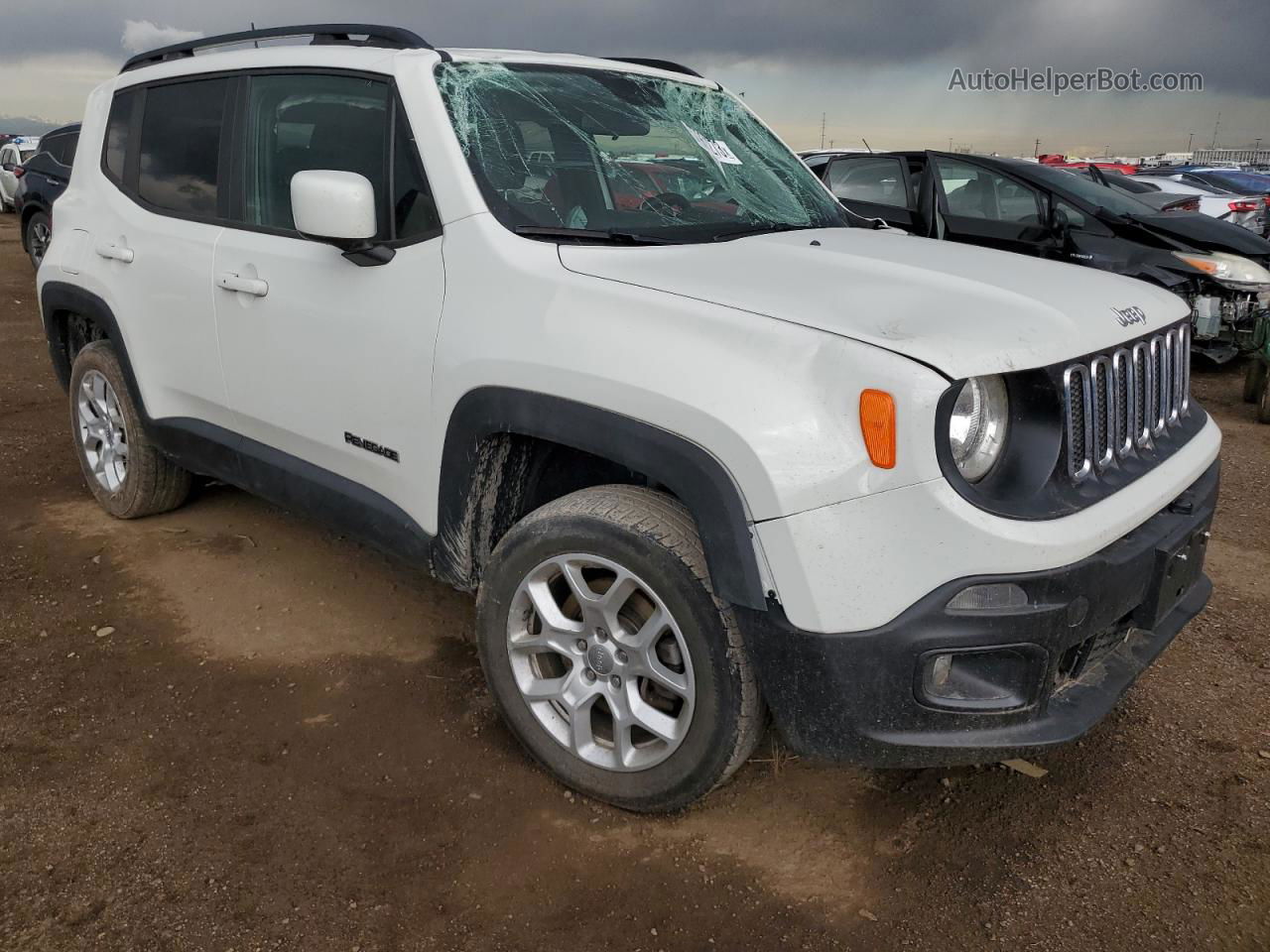 2018 Jeep Renegade Latitude White vin: ZACCJBBB9JPJ16102