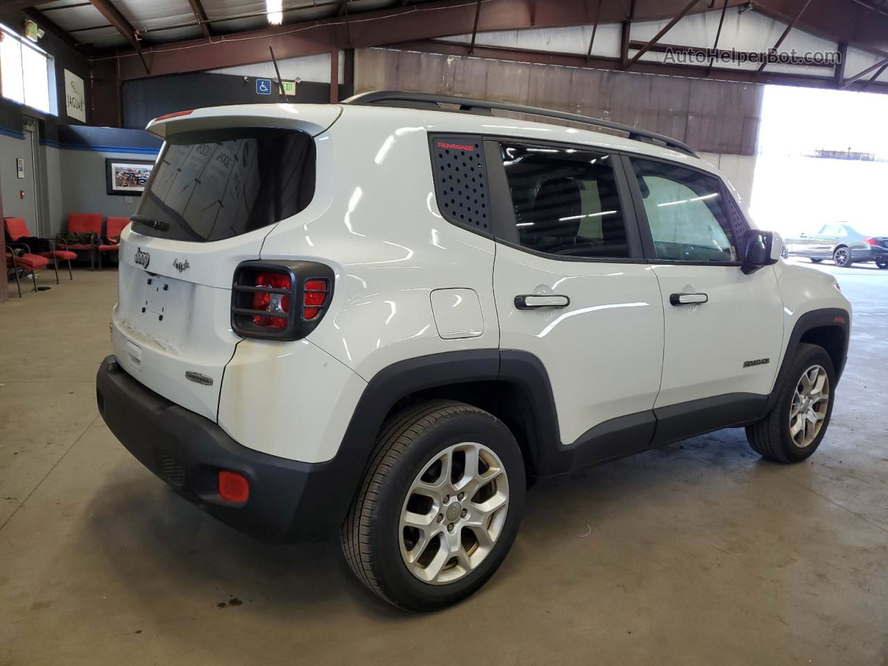 2018 Jeep Renegade Latitude White vin: ZACCJBBB9JPJ23860