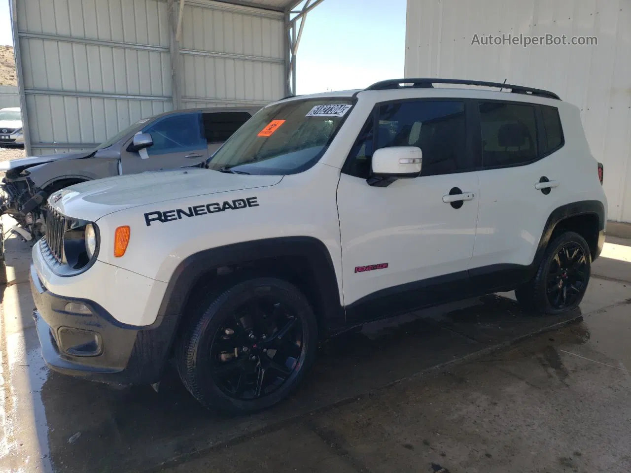 2017 Jeep Renegade Latitude White vin: ZACCJBBBXHPG00289