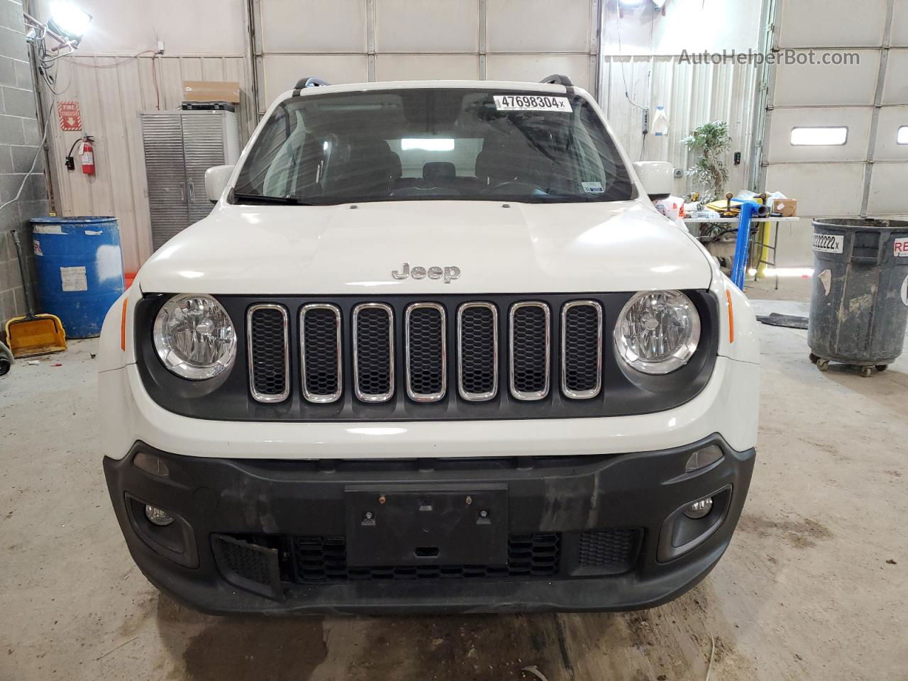 2018 Jeep Renegade Latitude White vin: ZACCJBBBXJPH10054