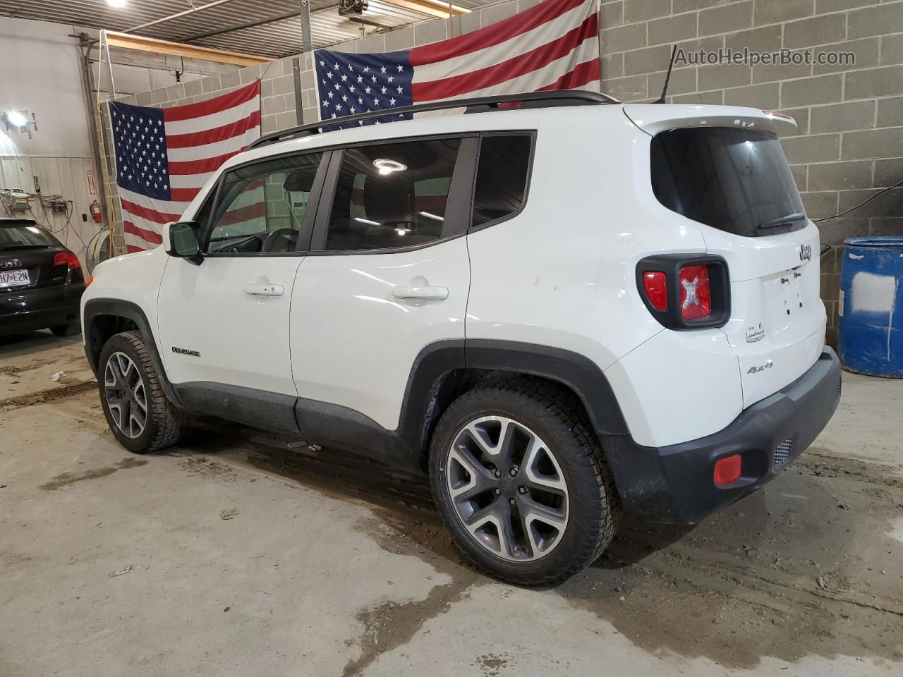 2018 Jeep Renegade Latitude White vin: ZACCJBBBXJPH10054