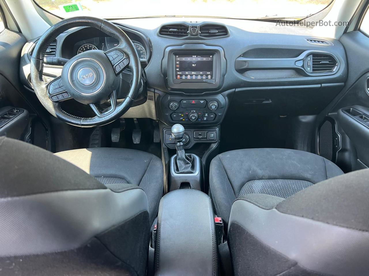 2018 Jeep Renegade Latitude White vin: ZACCJBBH1JPH25658