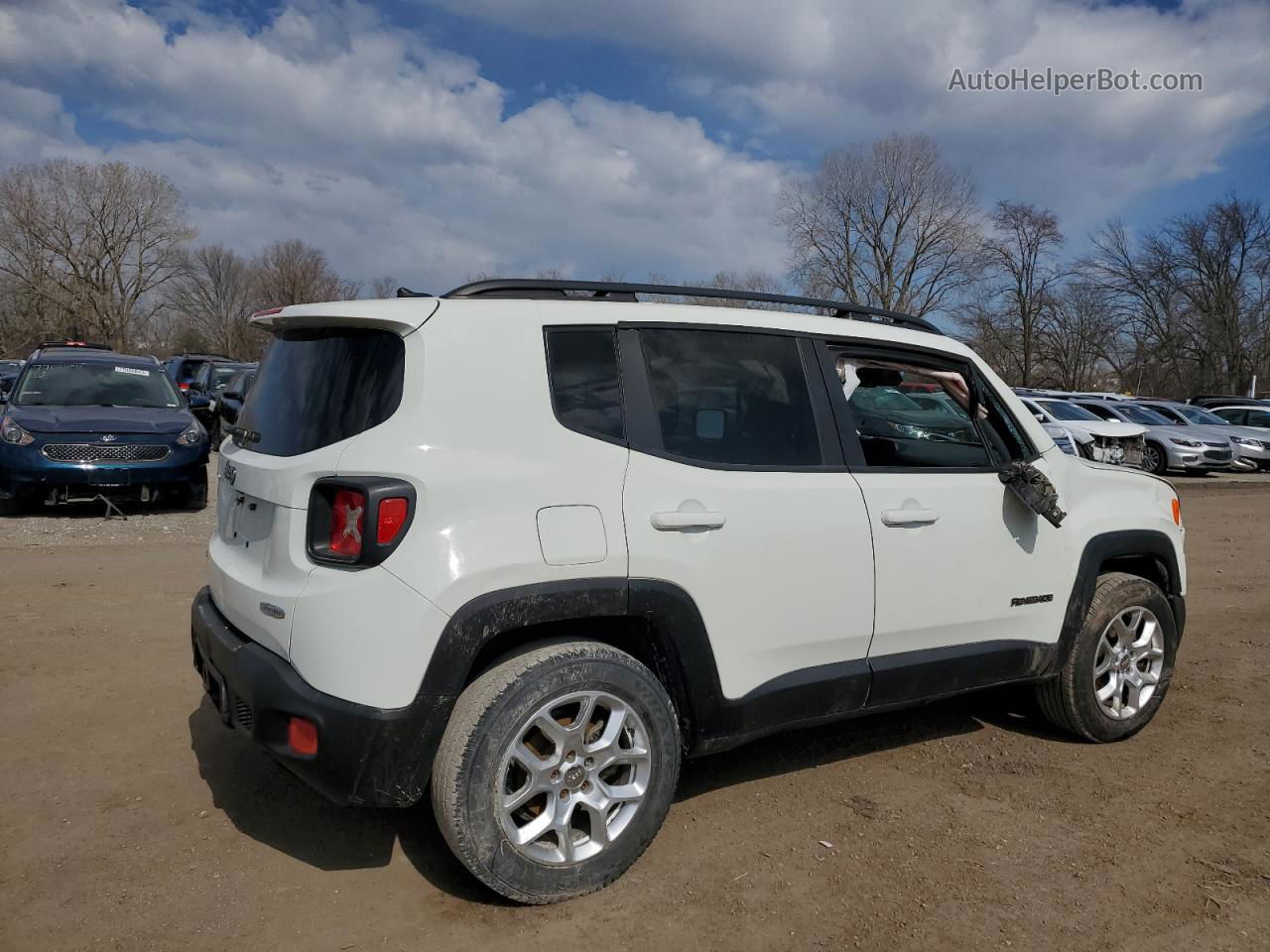 2015 Jeep Renegade Latitude White vin: ZACCJBBT0FPB22115