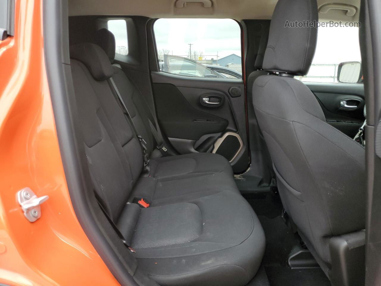 2015 Jeep Renegade Latitude Orange vin: ZACCJBBT0FPB55779