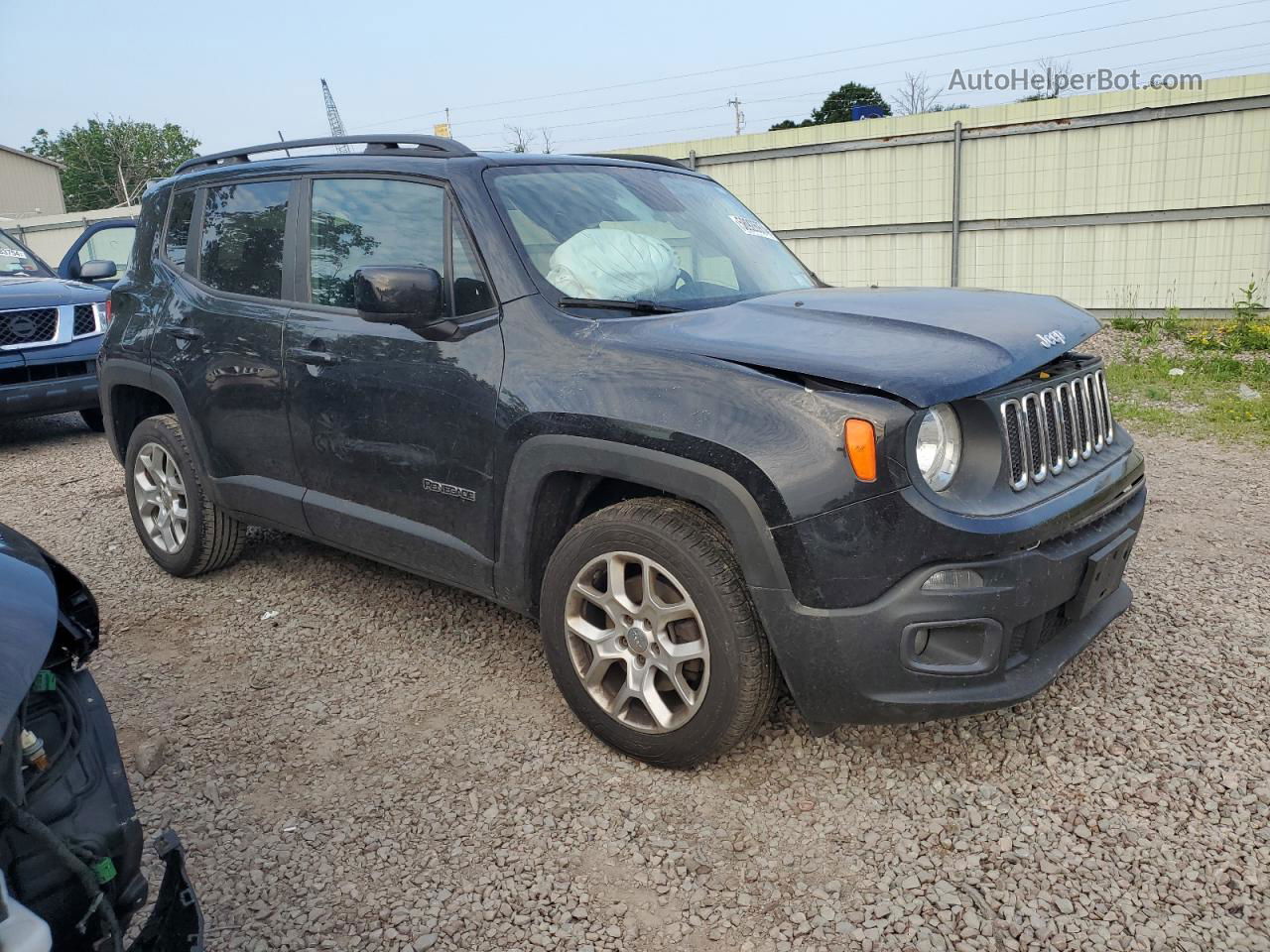 2015 Jeep Renegade Latitude Black vin: ZACCJBBT0FPB61211