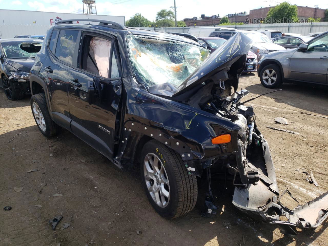 2015 Jeep Renegade Latitude Black vin: ZACCJBBT0FPB61270