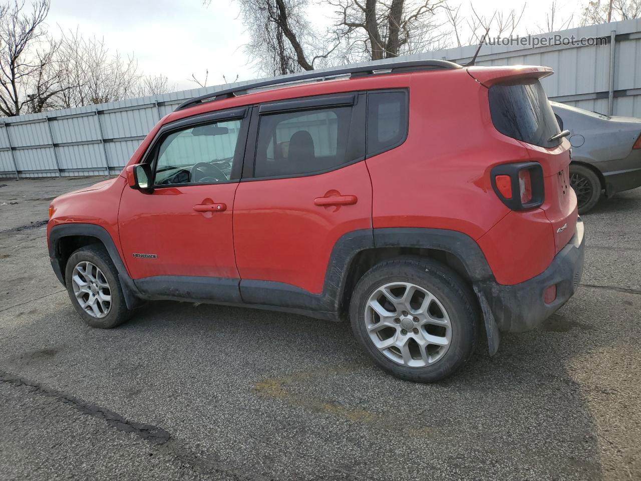 2015 Jeep Renegade Latitude Red vin: ZACCJBBT0FPB64588