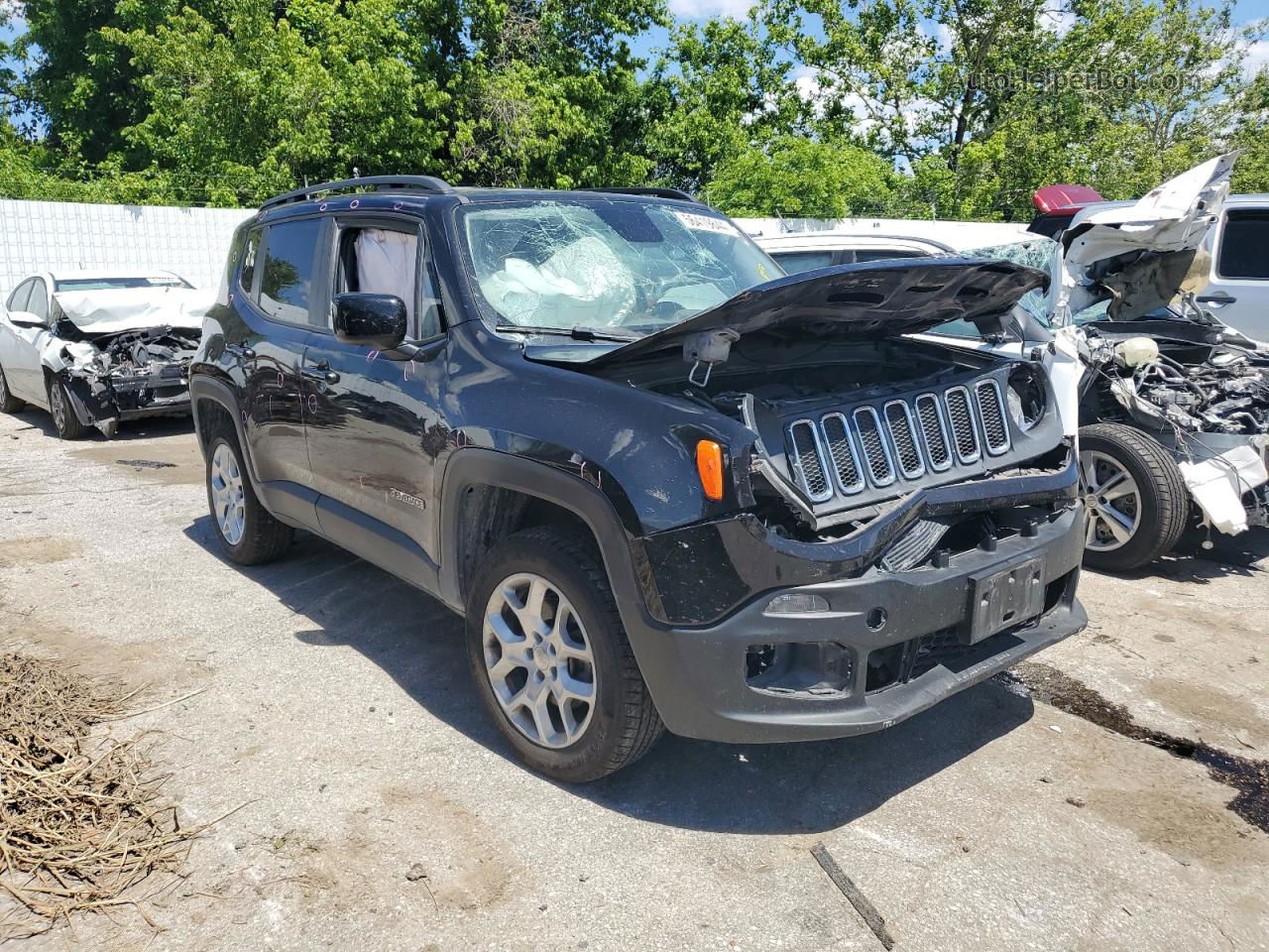 2015 Jeep Renegade Latitude Black vin: ZACCJBBT0FPB67202