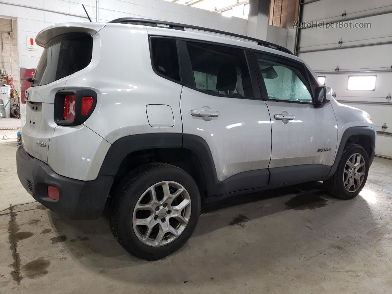 2015 Jeep Renegade Latitude Silver vin: ZACCJBBT0FPB72673