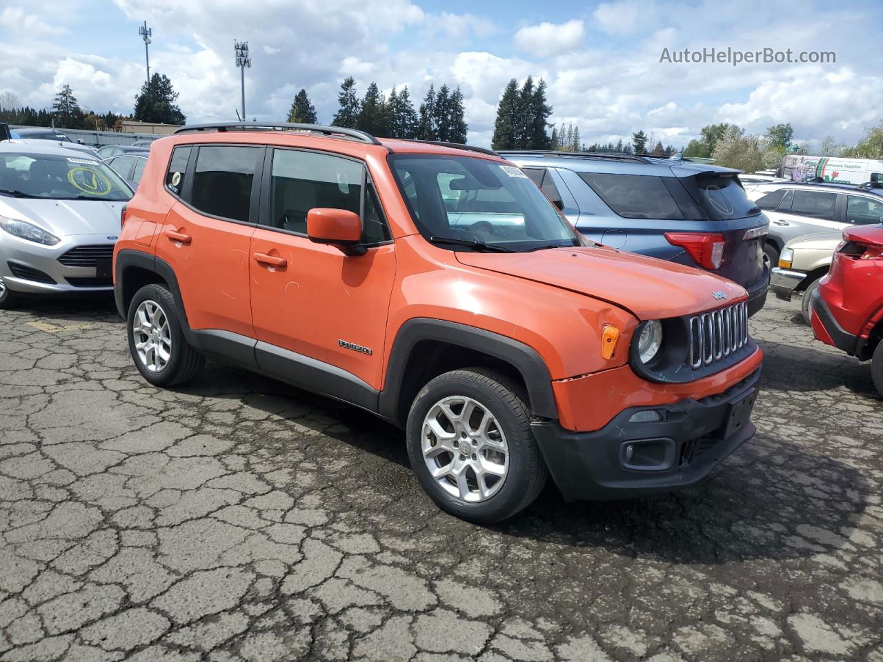 2015 Jeep Renegade Latitude Оранжевый vin: ZACCJBBT0FPB76132