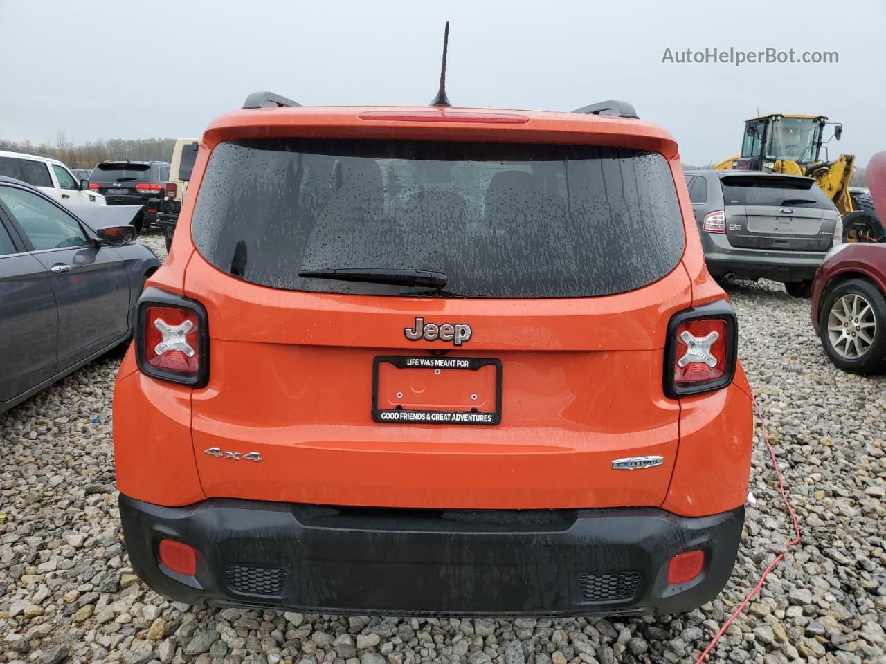 2015 Jeep Renegade Latitude Orange vin: ZACCJBBT2FPC15458