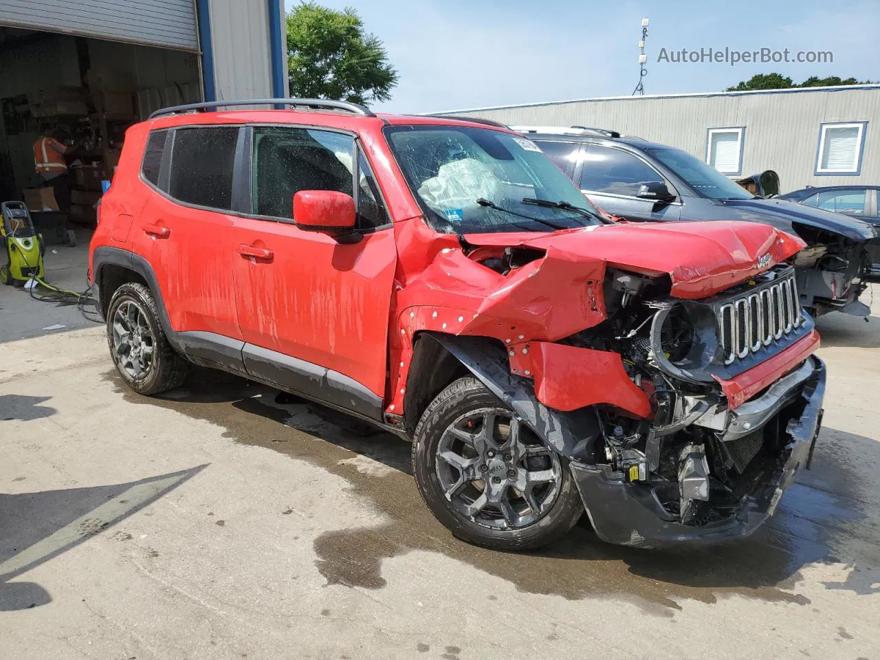 2015 Jeep Renegade Latitude Red vin: ZACCJBBT3FPB40396