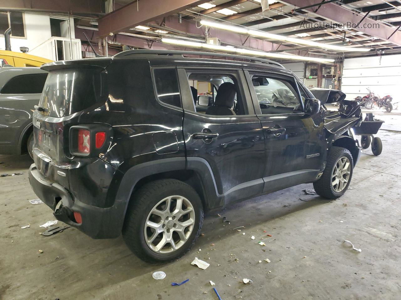 2015 Jeep Renegade Latitude Black vin: ZACCJBBT4FPB22795