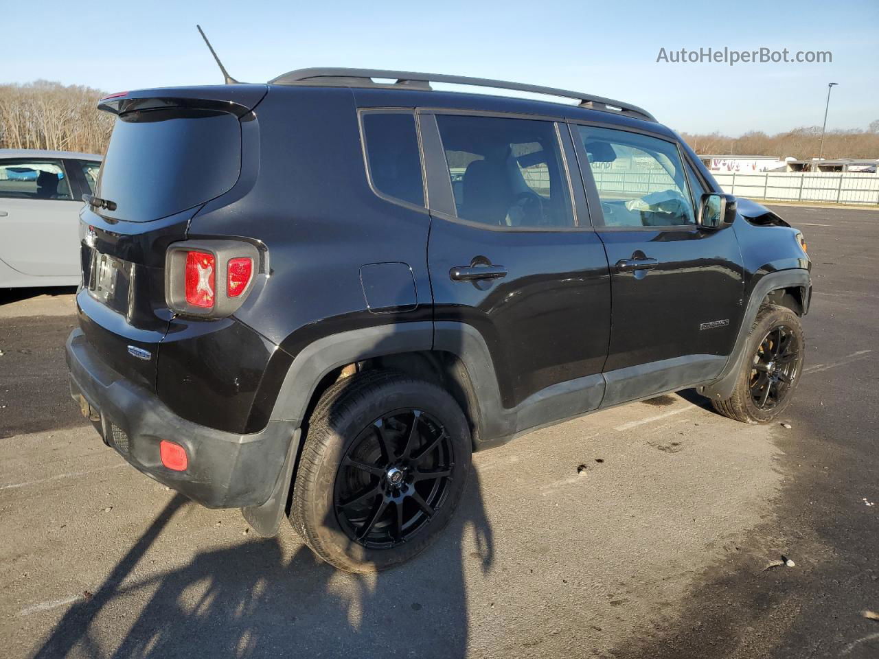 2015 Jeep Renegade Latitude Black vin: ZACCJBBT5FPC35588