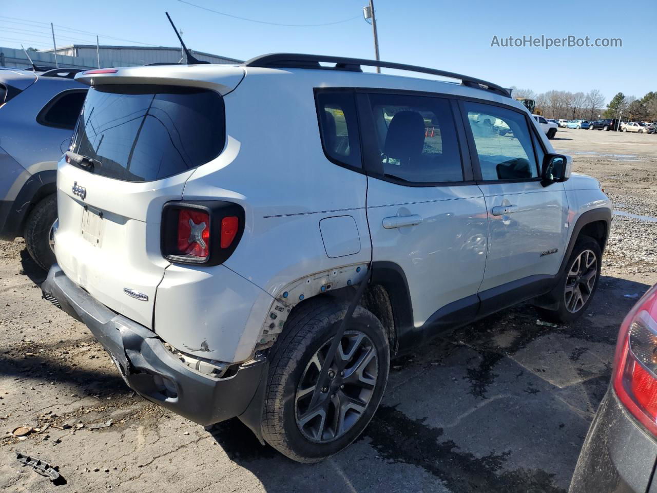 2015 Jeep Renegade Latitude White vin: ZACCJBBT7FPB27165