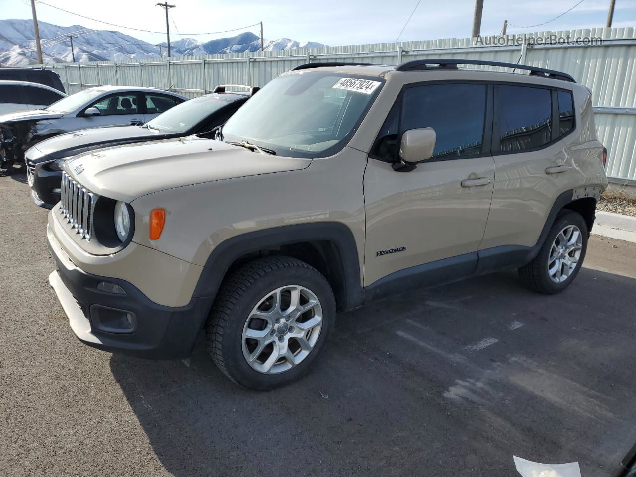 2015 Jeep Renegade Latitude Beige vin: ZACCJBBT7FPB92422