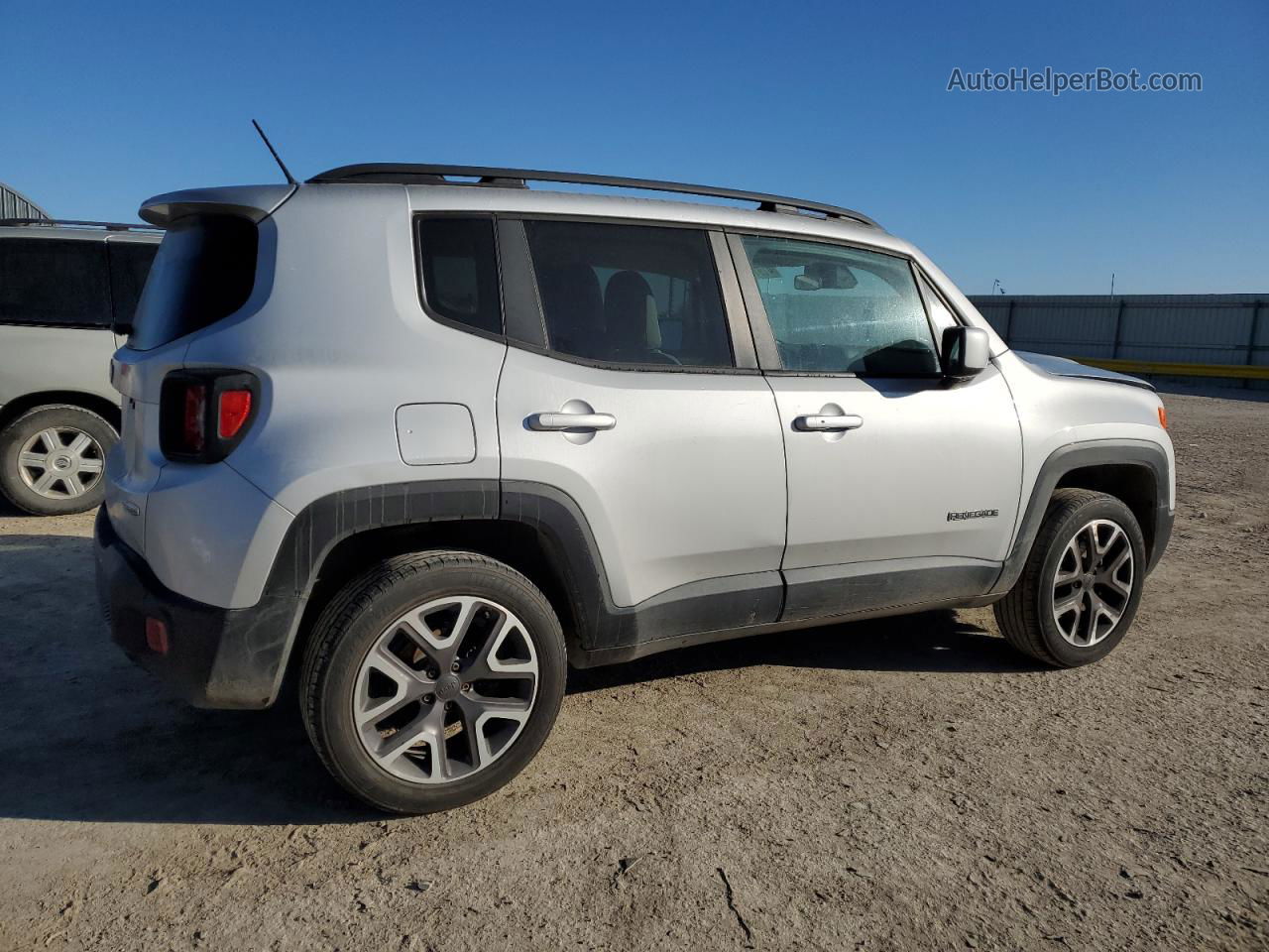 2015 Jeep Renegade Latitude Silver vin: ZACCJBBT7FPC01507