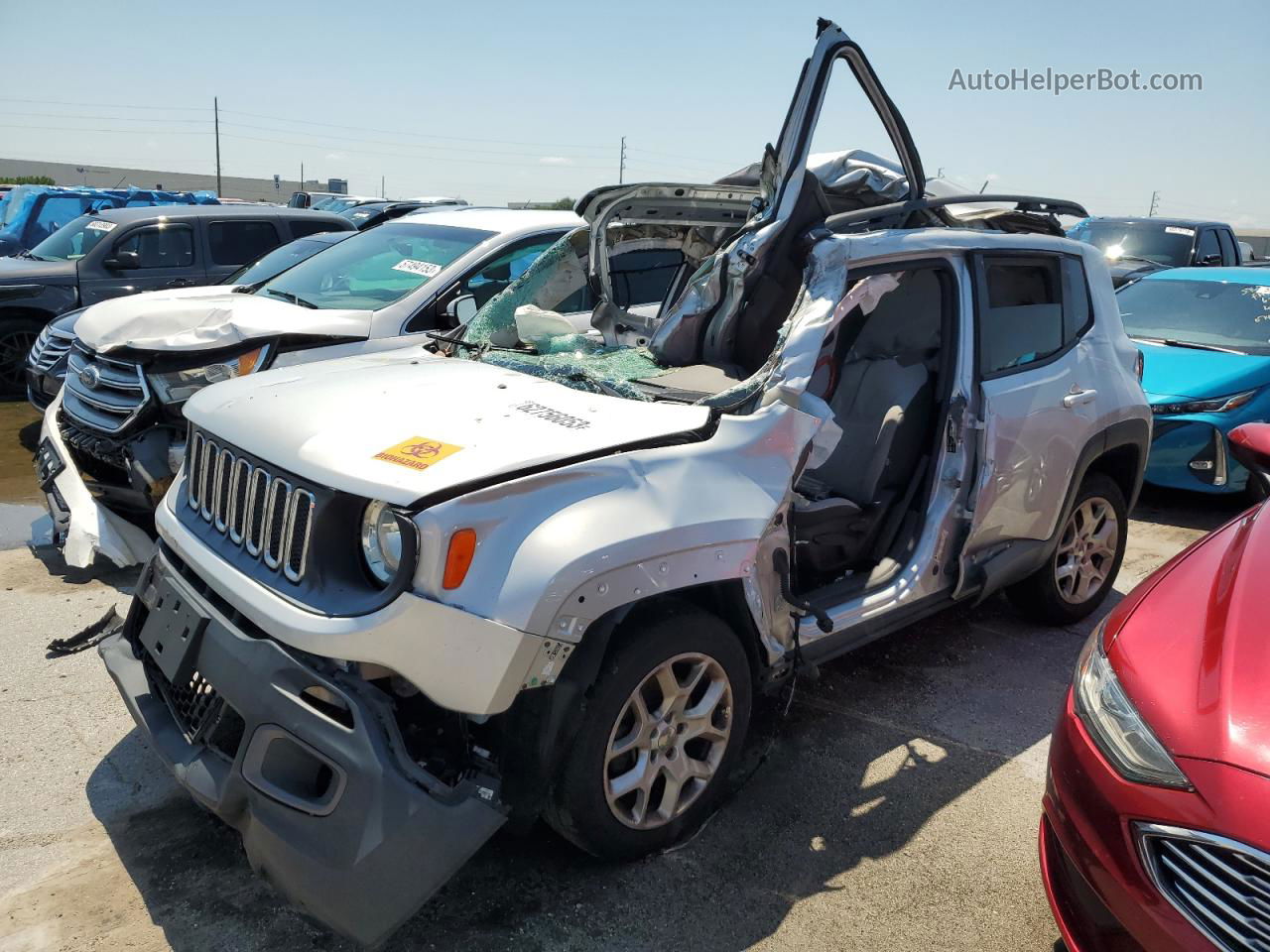 2015 Jeep Renegade Latitude Silver vin: ZACCJBBT7FPC04052