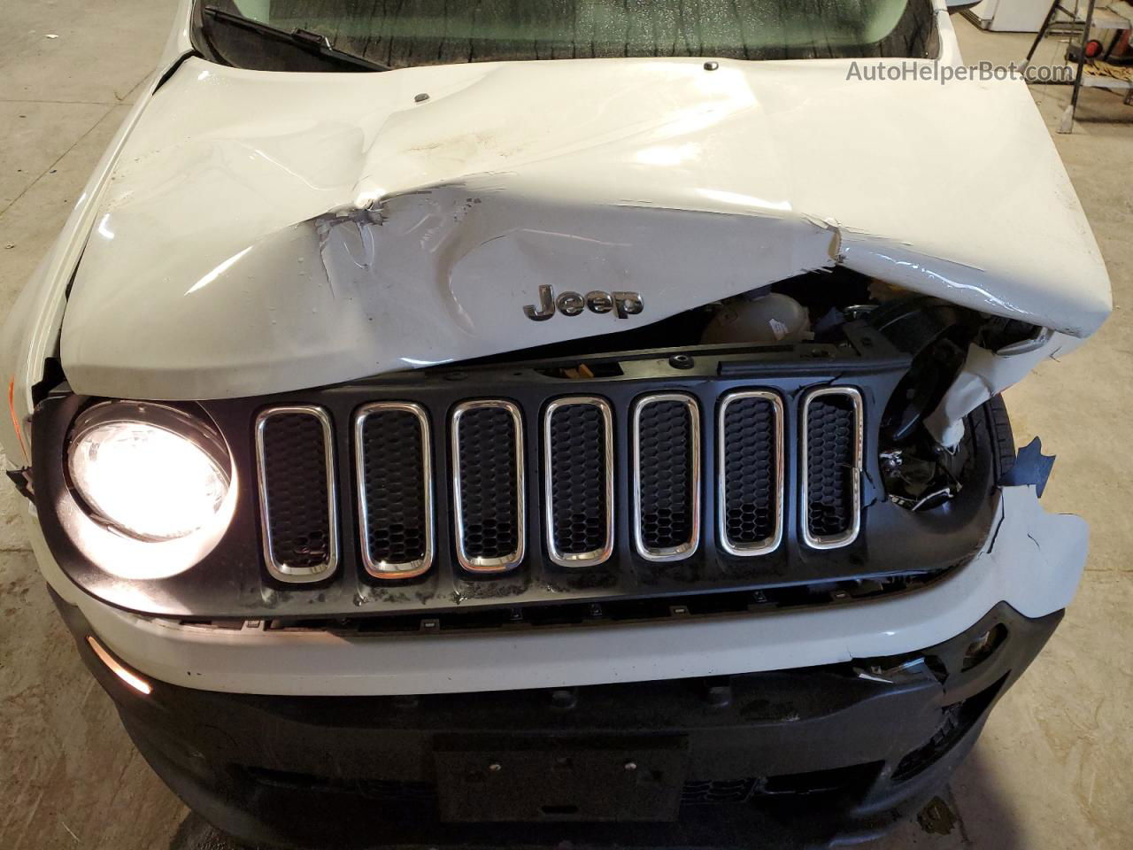 2015 Jeep Renegade Latitude White vin: ZACCJBBT7FPC16234