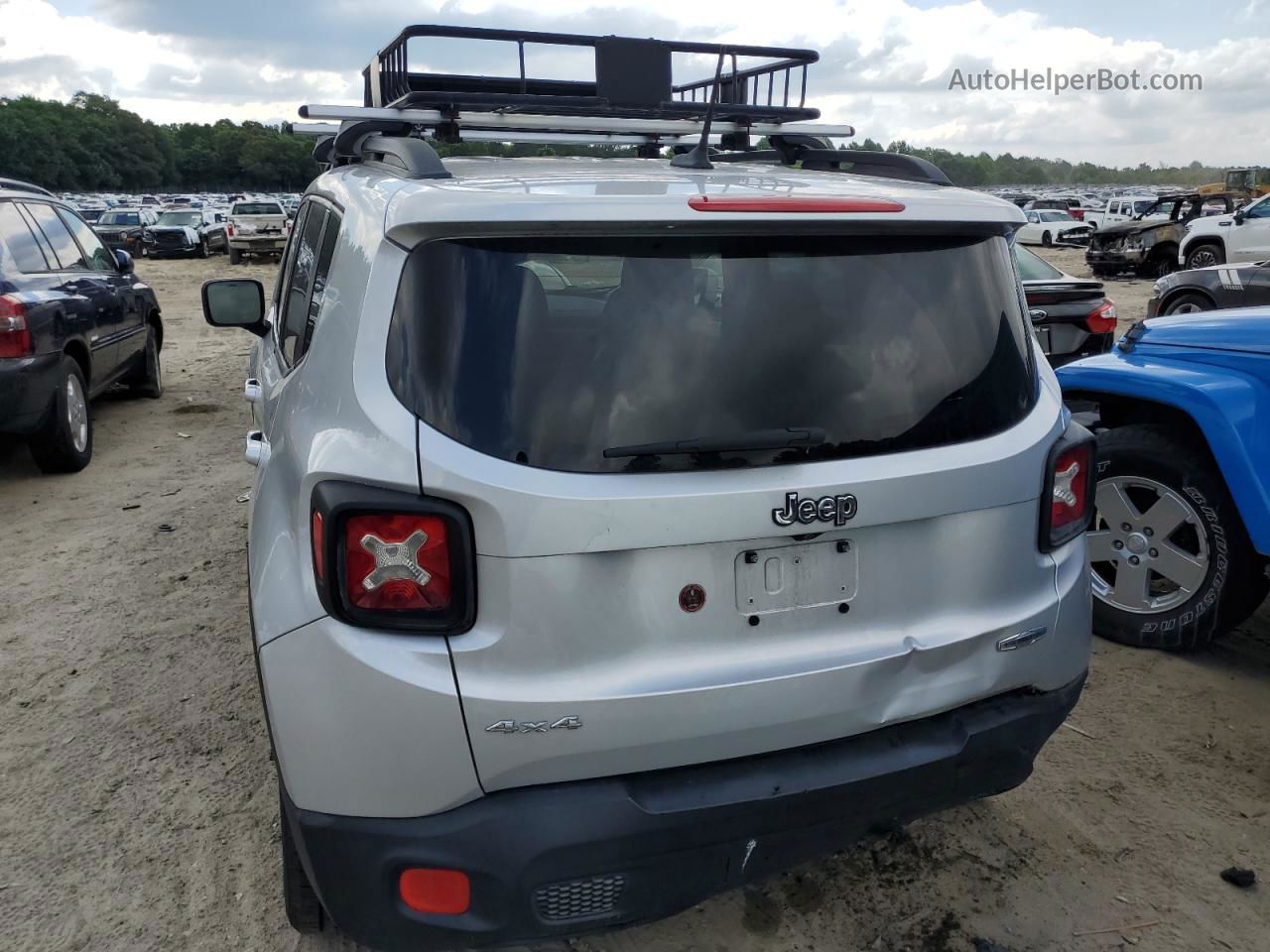 2015 Jeep Renegade Latitude Silver vin: ZACCJBBT8FPB40183