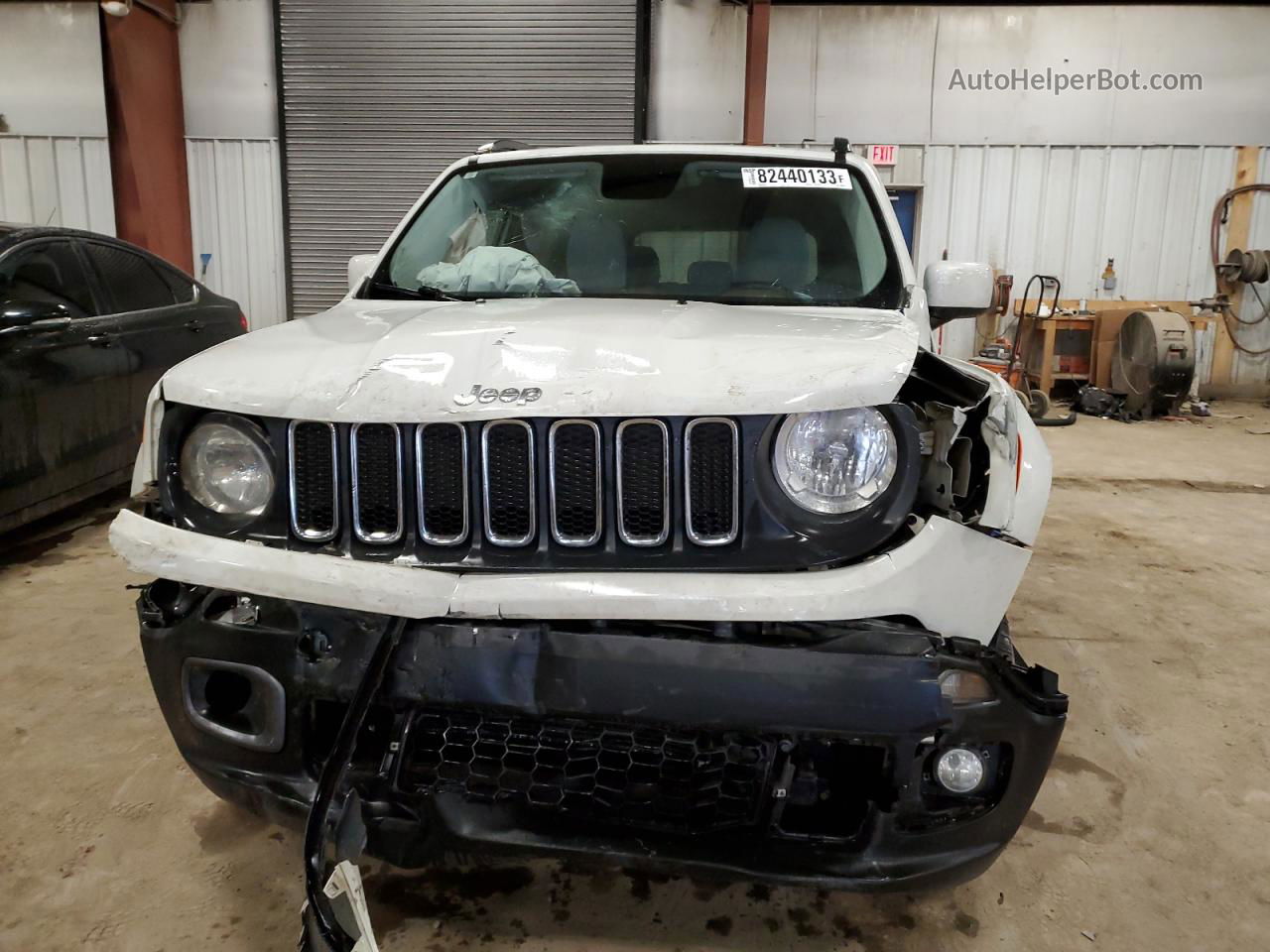 2015 Jeep Renegade Latitude White vin: ZACCJBBT9FPB28981