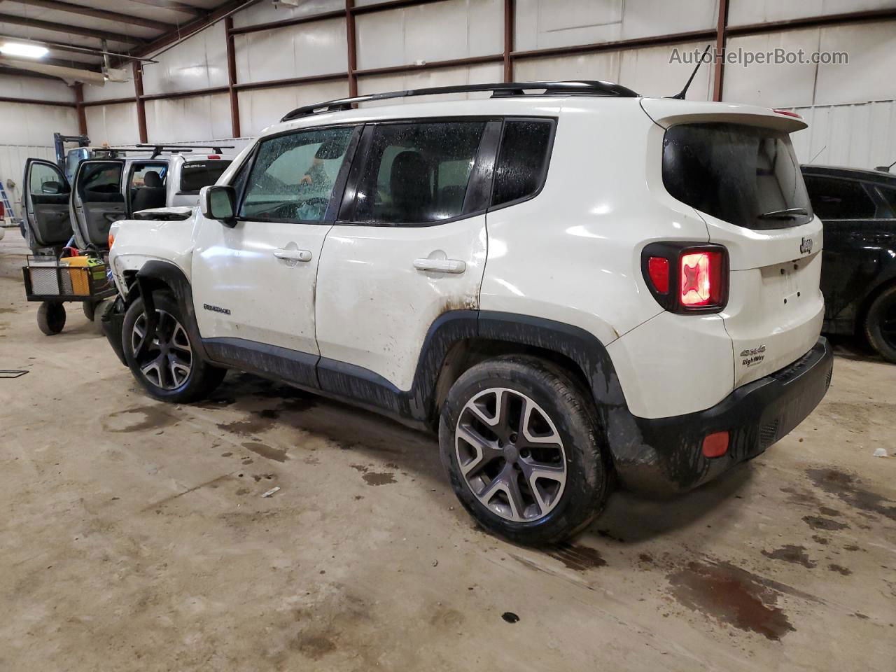 2015 Jeep Renegade Latitude White vin: ZACCJBBT9FPB28981