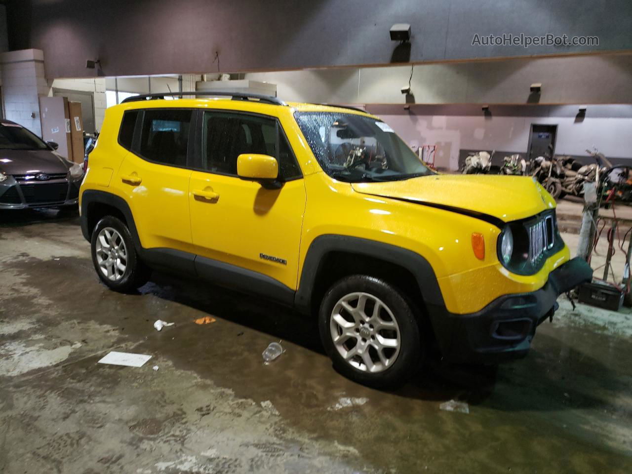 2015 Jeep Renegade Latitude Желтый vin: ZACCJBBT9FPB48132