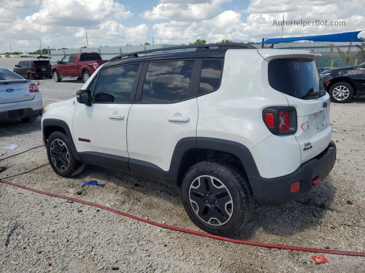 2017 Jeep Renegade Trailhawk White vin: ZACCJBCB2HPF18474