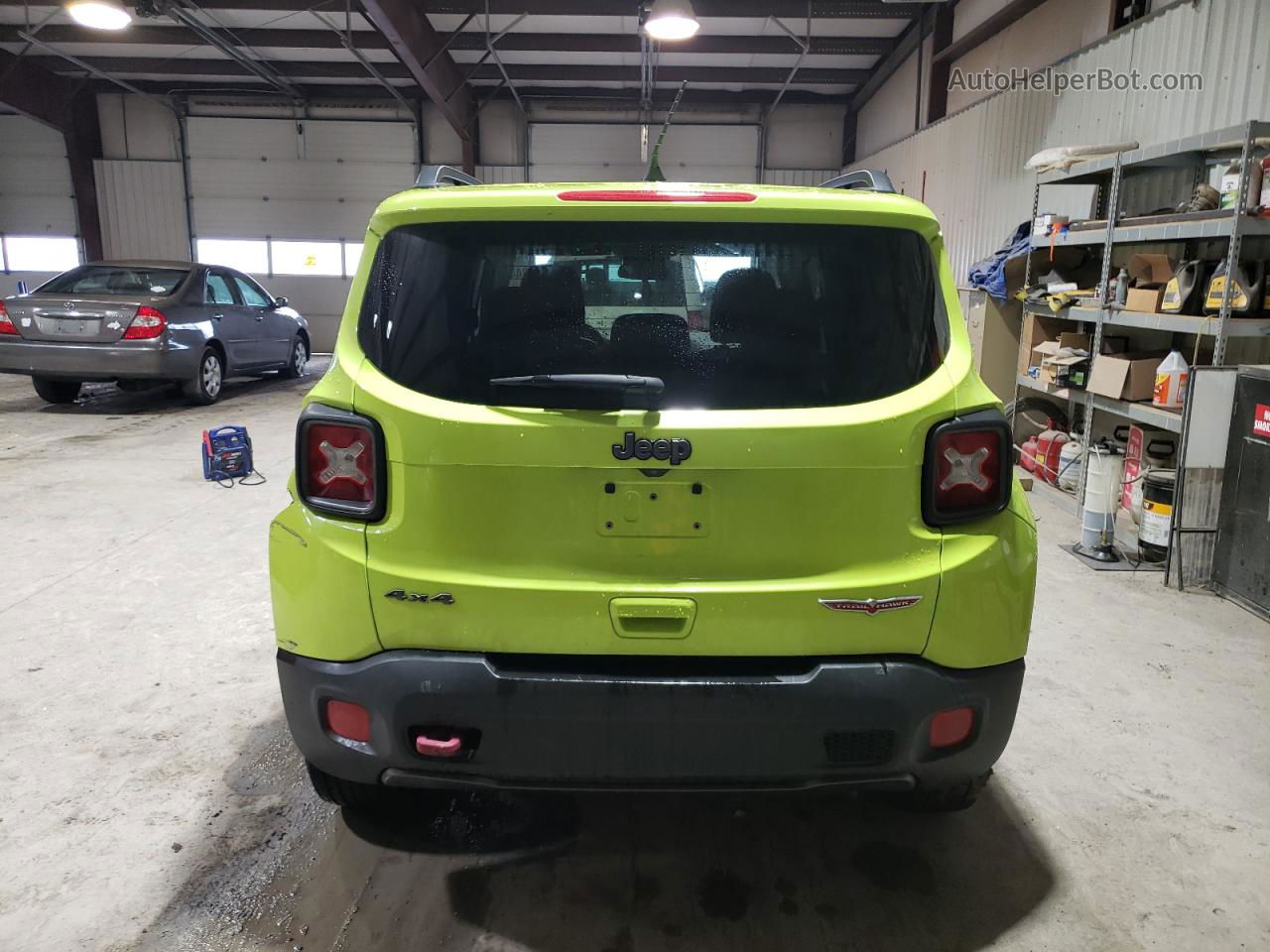 2018 Jeep Renegade Trailhawk Green vin: ZACCJBCB3JPH56615