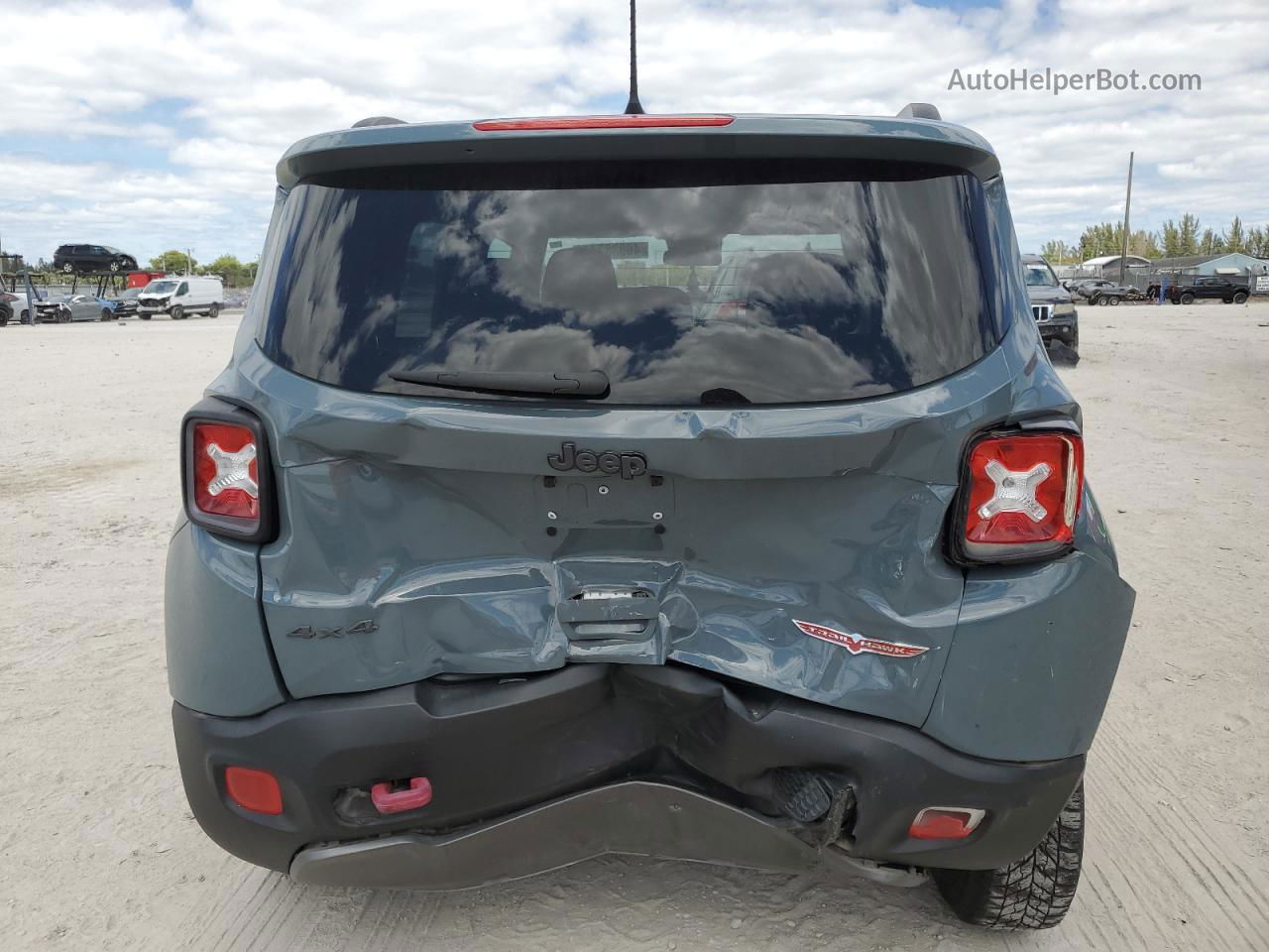 2018 Jeep Renegade Trailhawk Gray vin: ZACCJBCB3JPH86701