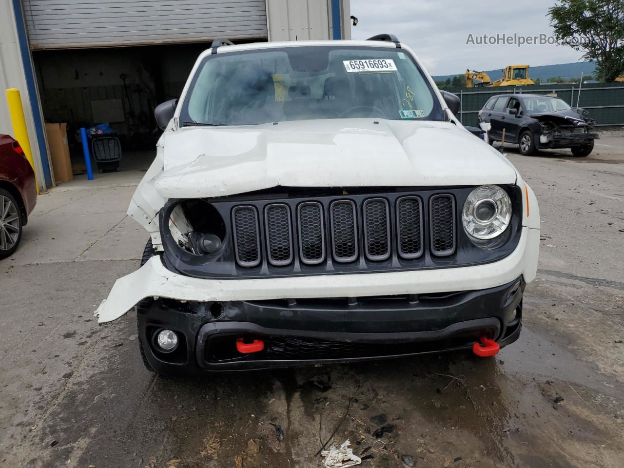 2017 Jeep Renegade Trailhawk White vin: ZACCJBCB5HPG58325