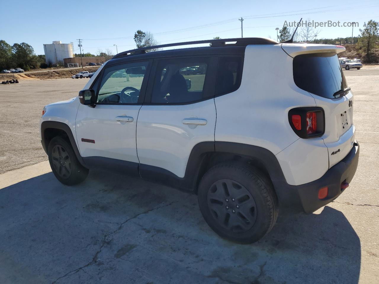 2018 Jeep Renegade Trailhawk White vin: ZACCJBCB6JPG71767