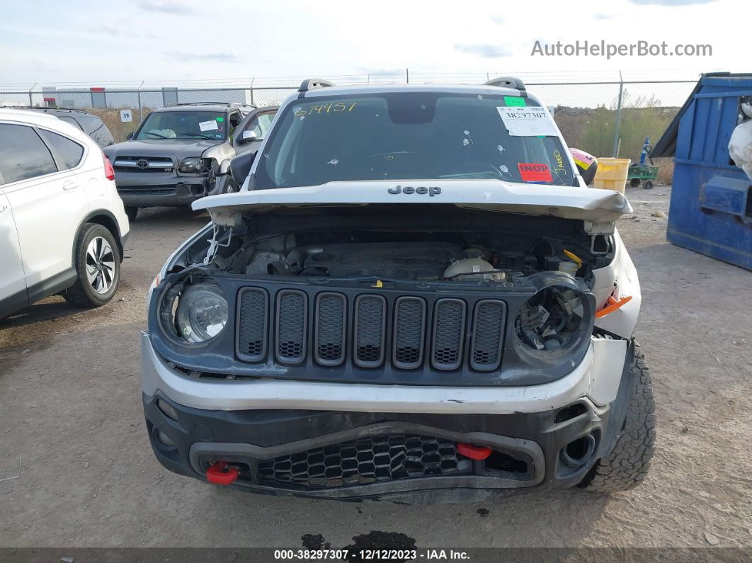 2018 Jeep Renegade Trailhawk 4x4 Silver vin: ZACCJBCB6JPG74457