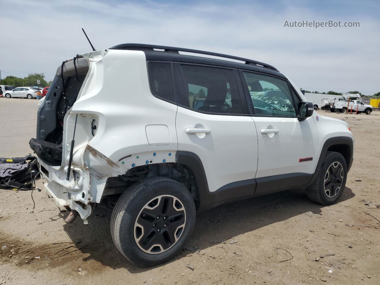 2017 Jeep Renegade Trailhawk Белый vin: ZACCJBCB8HPF27440