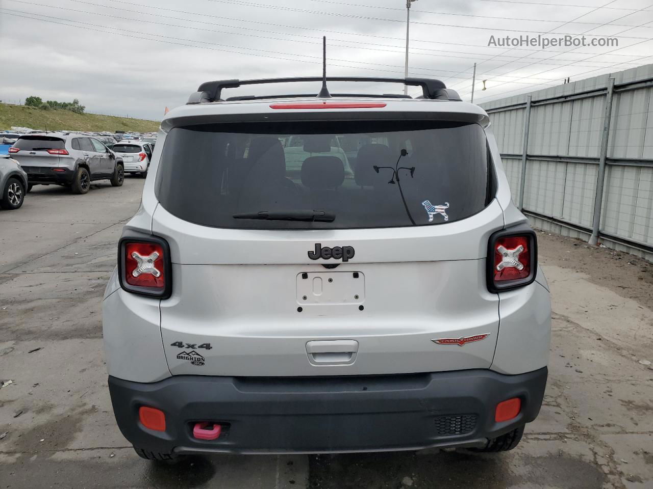 2018 Jeep Renegade Trailhawk Silver vin: ZACCJBCB9JPH69045