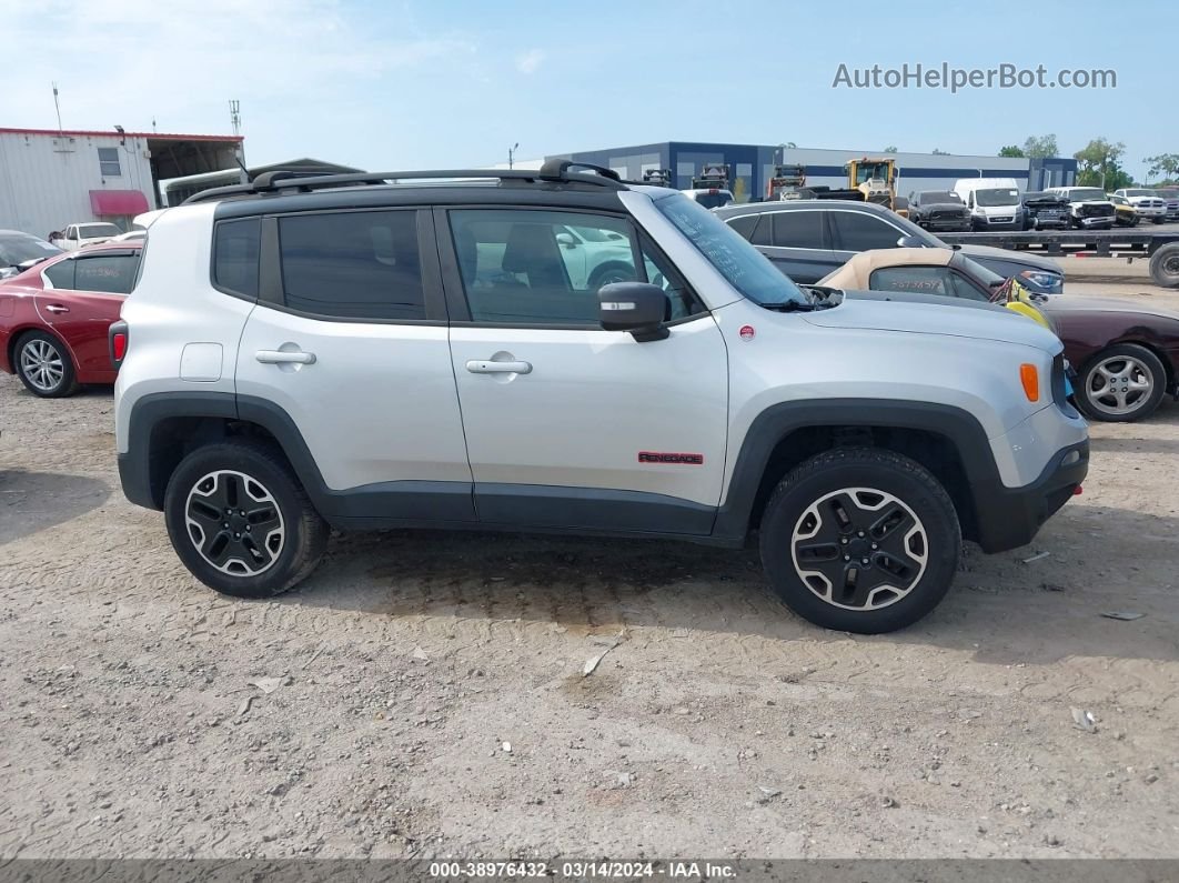 2017 Jeep Renegade Trailhawk 4x4 Silver vin: ZACCJBCBXHPE80380