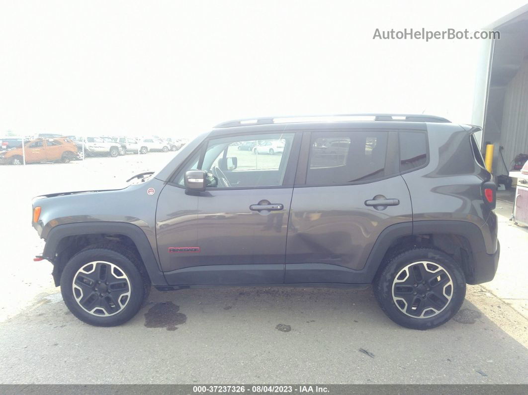 2017 Jeep Renegade Trailhawk Gray vin: ZACCJBCBXHPG28267