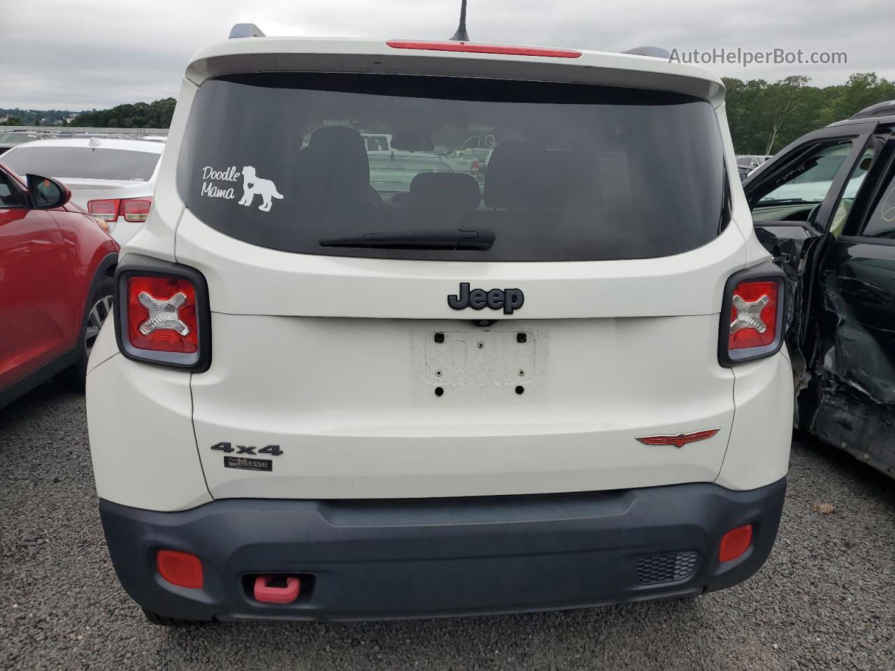 2015 Jeep Renegade Trailhawk White vin: ZACCJBCT0FPB55030