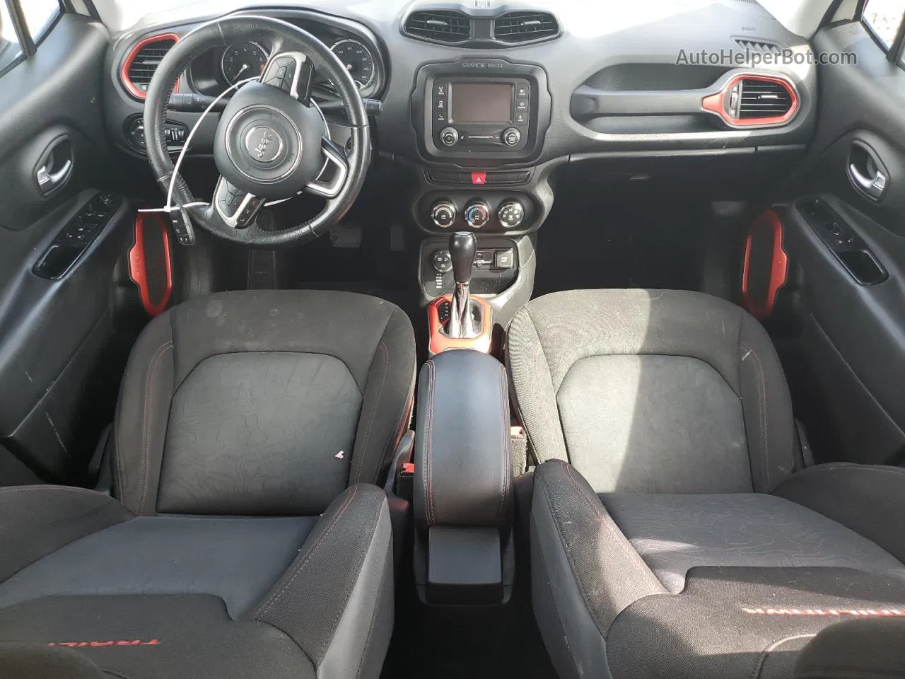 2015 Jeep Renegade Trailhawk Белый vin: ZACCJBCT0FPB55261