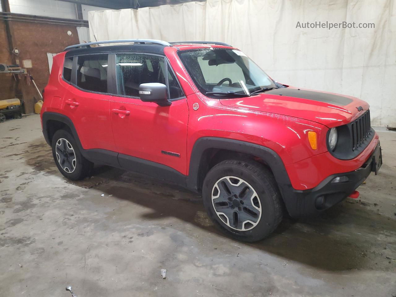 2015 Jeep Renegade Trailhawk Red vin: ZACCJBCT0FPB56891