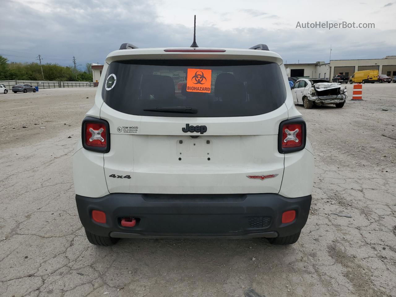 2015 Jeep Renegade Trailhawk Белый vin: ZACCJBCT0FPB59859