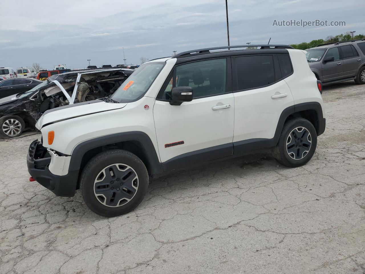 2015 Jeep Renegade Trailhawk Белый vin: ZACCJBCT0FPB59859