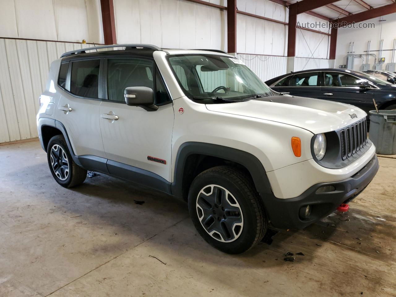 2015 Jeep Renegade Trailhawk Серебряный vin: ZACCJBCT0FPB70267