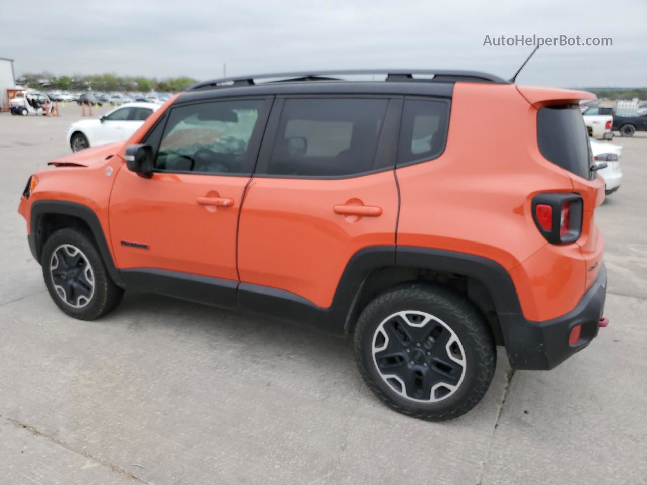 2015 Jeep Renegade Trailhawk Orange vin: ZACCJBCT5FPB88173