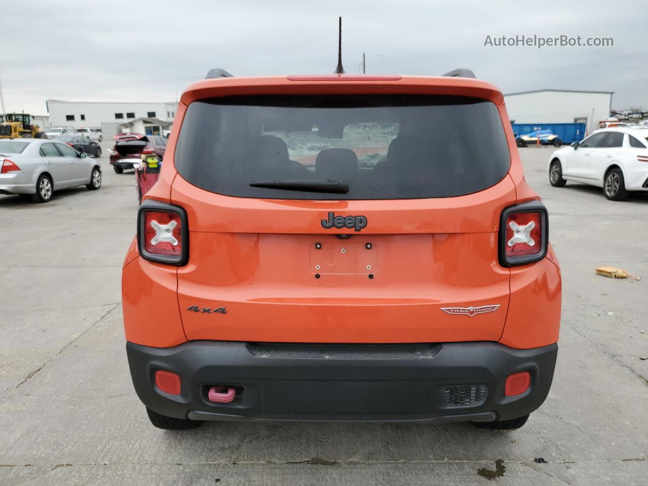 2015 Jeep Renegade Trailhawk Orange vin: ZACCJBCT5FPB88173