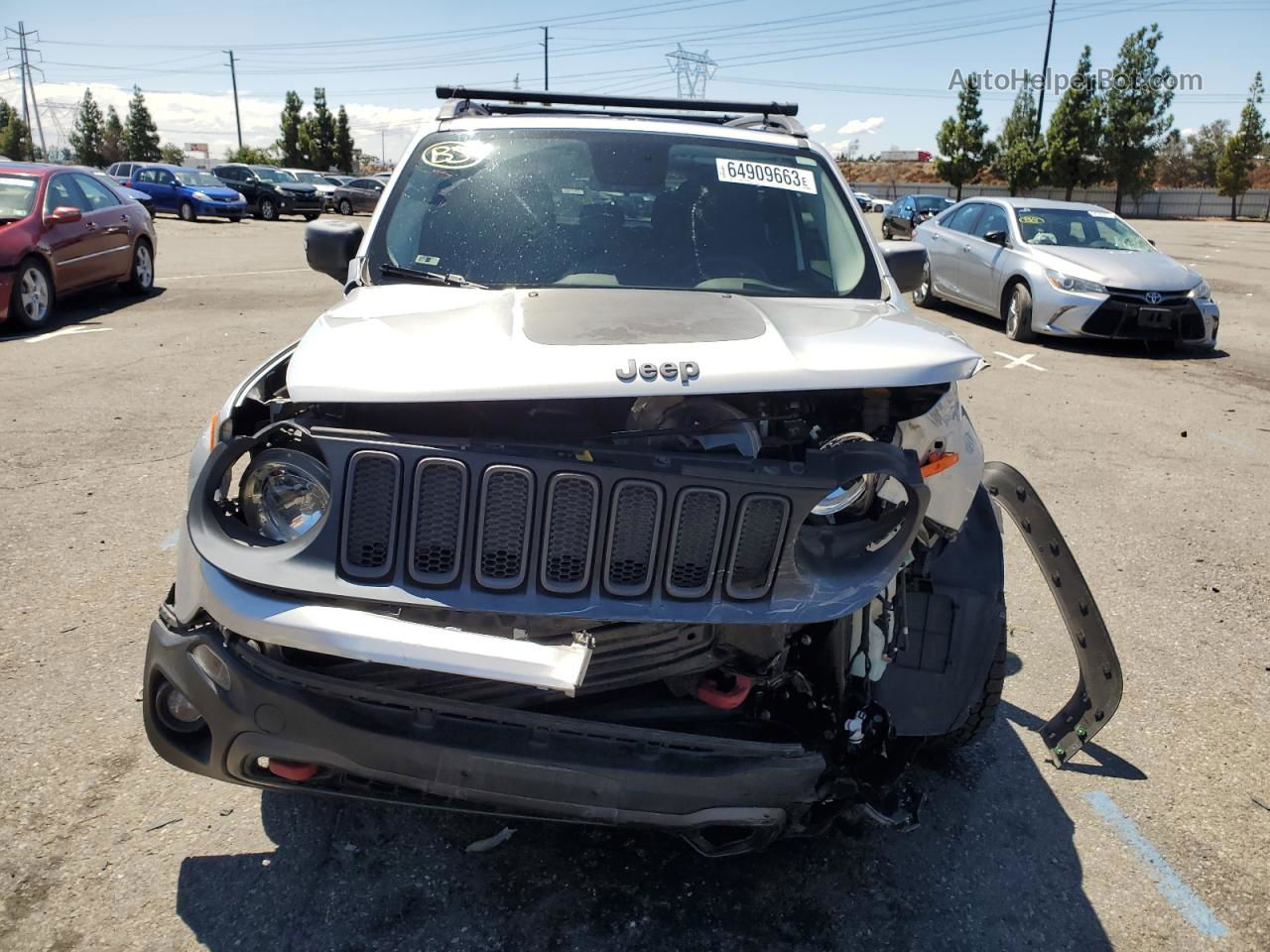 2015 Jeep Renegade Trailhawk Silver vin: ZACCJBCT6FPC07992