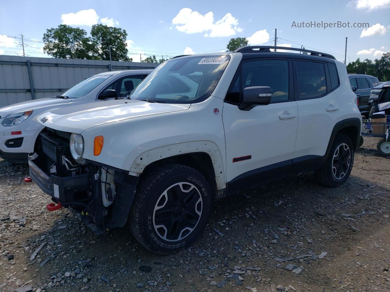 2015 Jeep Renegade Trailhawk Белый vin: ZACCJBCT7FPB79510