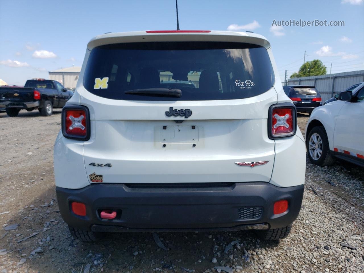 2015 Jeep Renegade Trailhawk White vin: ZACCJBCT7FPB79510