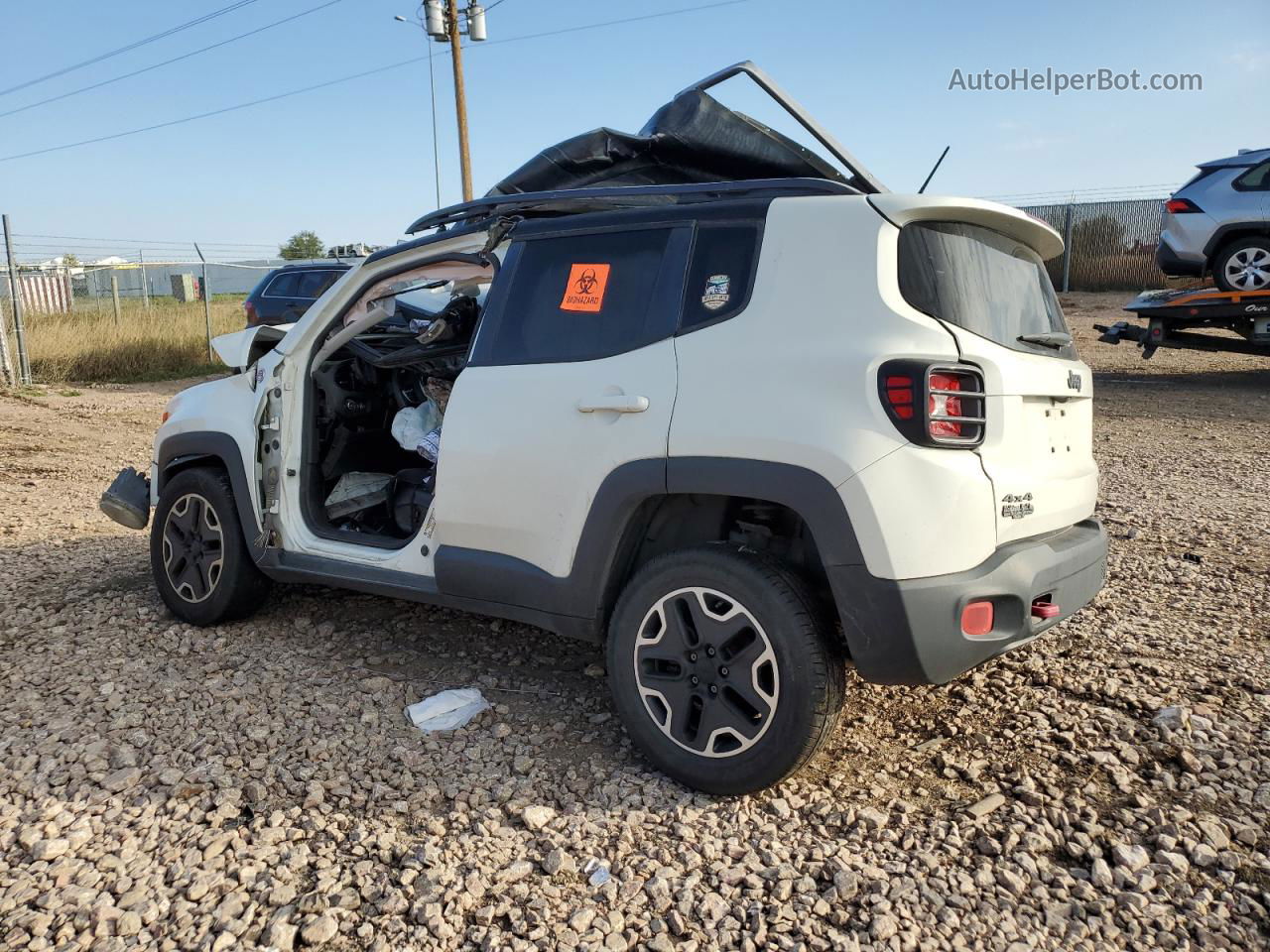 2015 Jeep Renegade Trailhawk White vin: ZACCJBCT8FPC09288