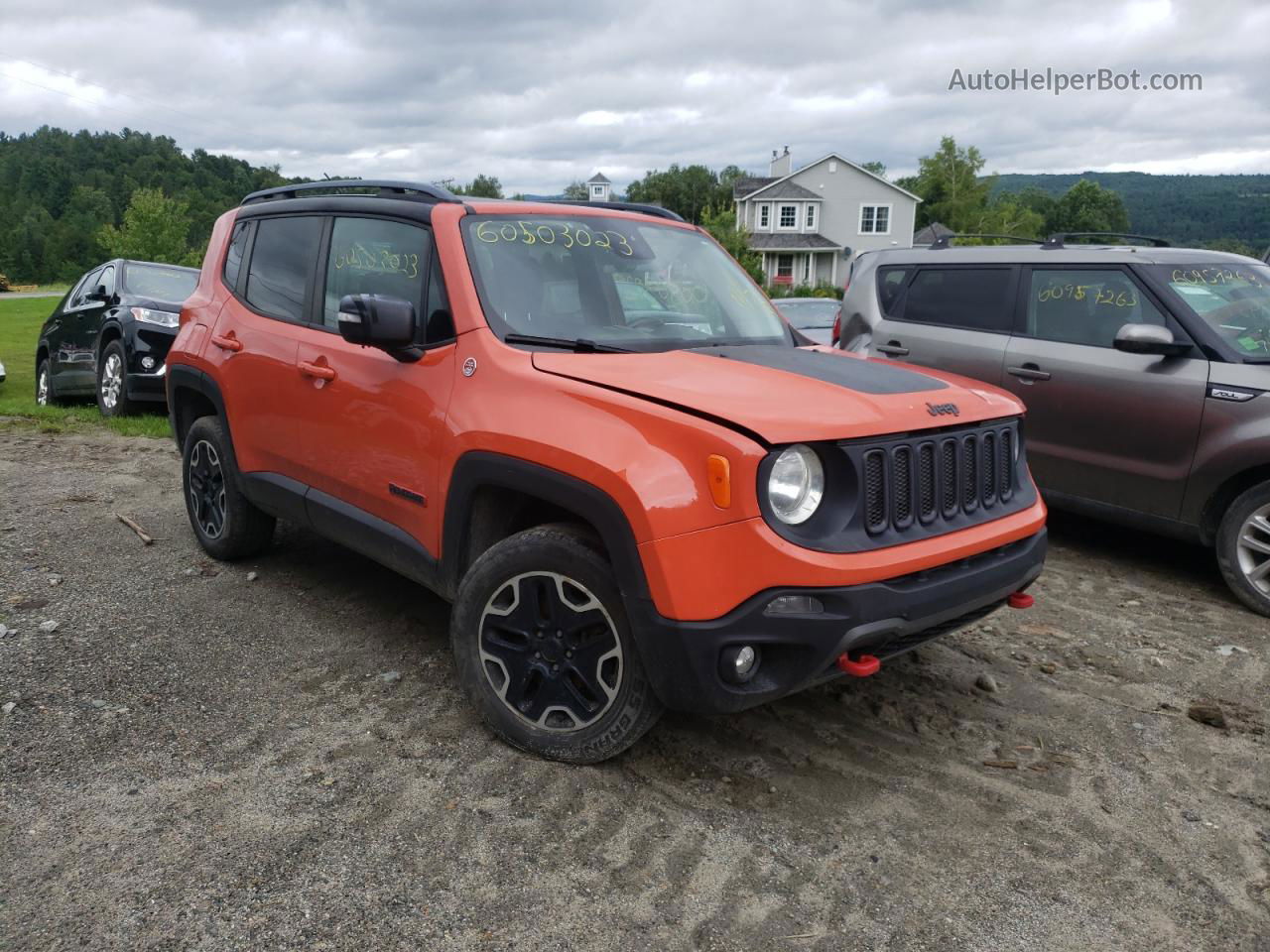 2015 Jeep Renegade Trailhawk Orange vin: ZACCJBCT9FPC44468